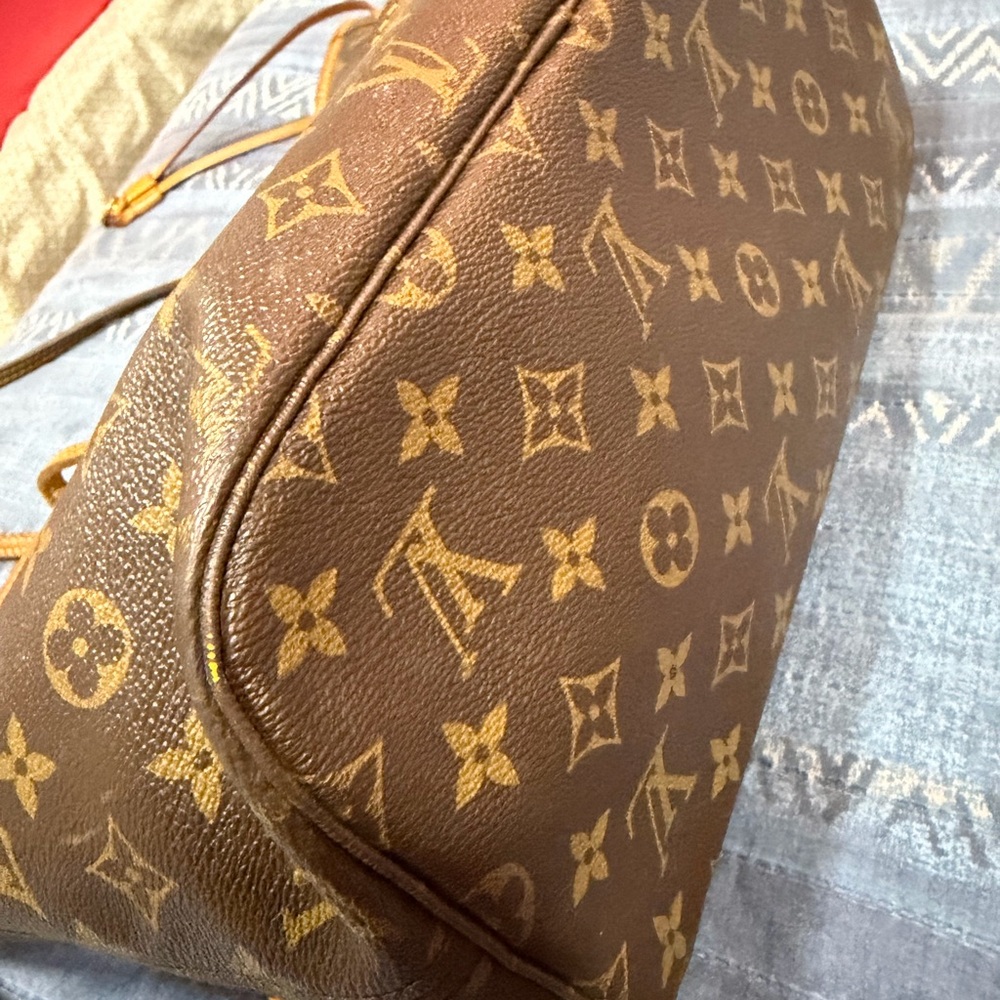AUTHENTIC Louis Vuitton Rare Mimosa Yellow Lining Neverfull MM - Picture 10 of 15